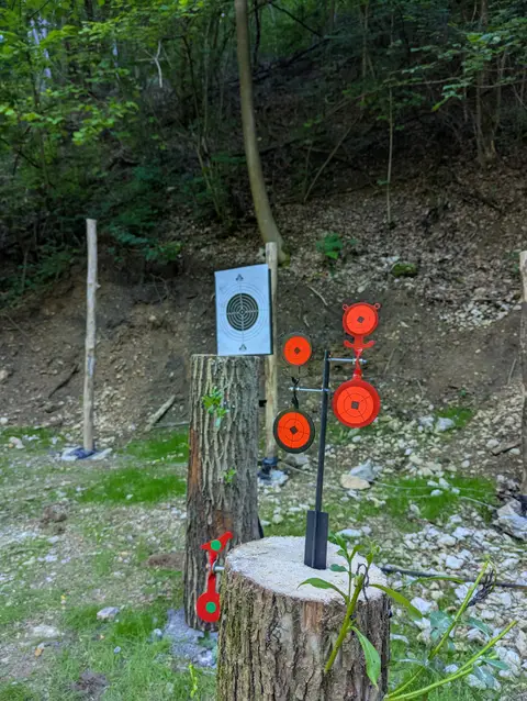 Deca u igri na imanju — fotografija 5